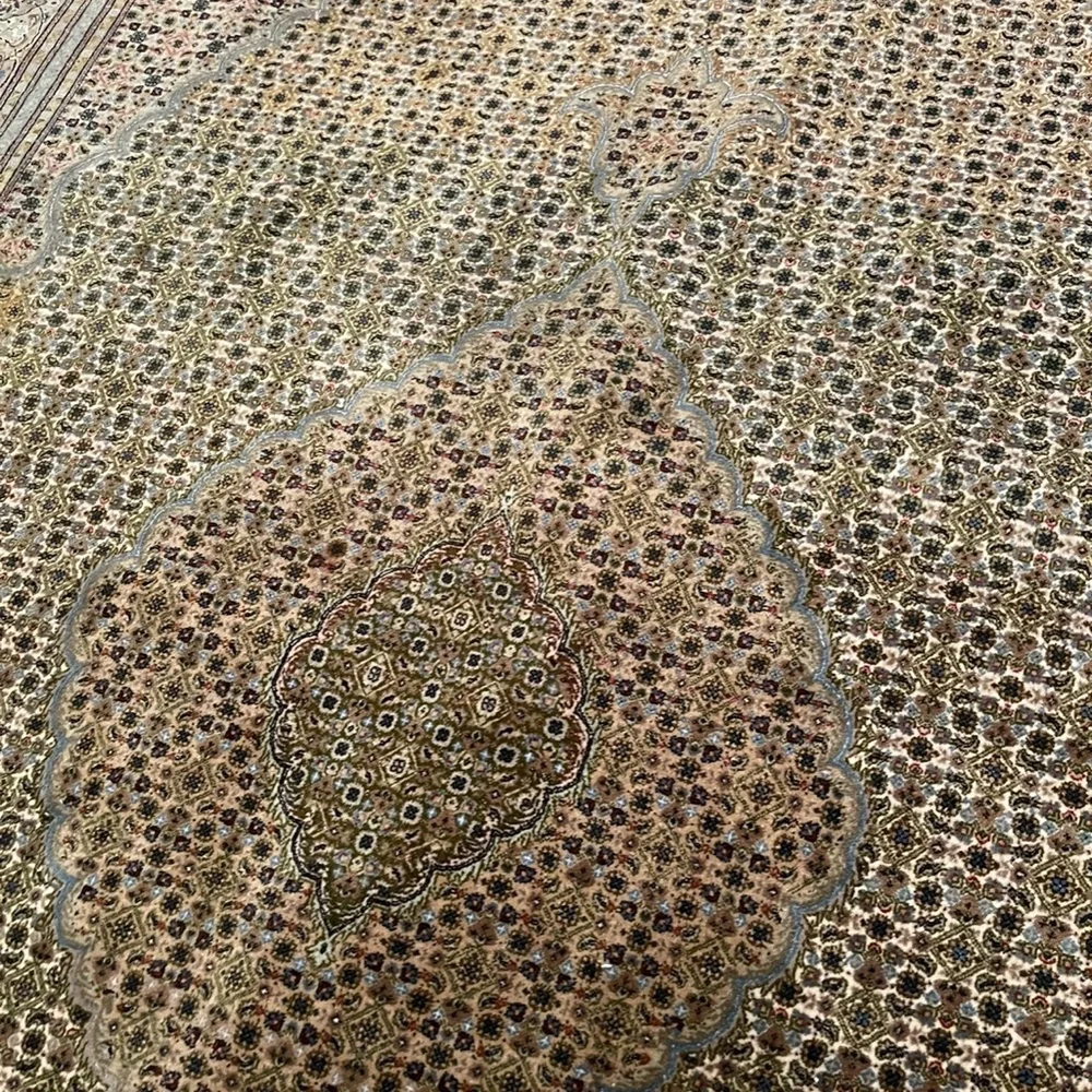 Persian Rug - Picture 3 of 11